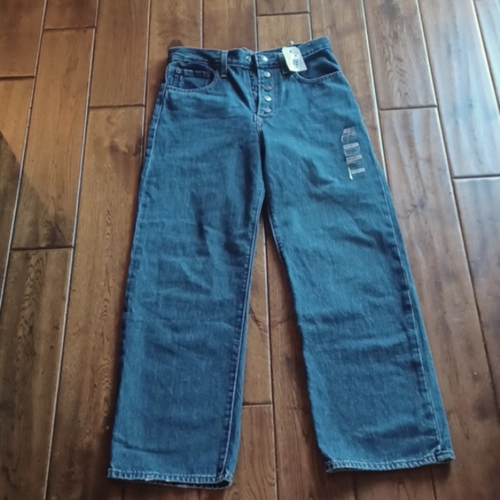 Levi Ribcage Straight Ankle Jeans - NWT